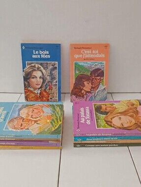 Harlequin Romantique Paperbacks Lot #2 of 10 French Books 1980s No Inscriptions
